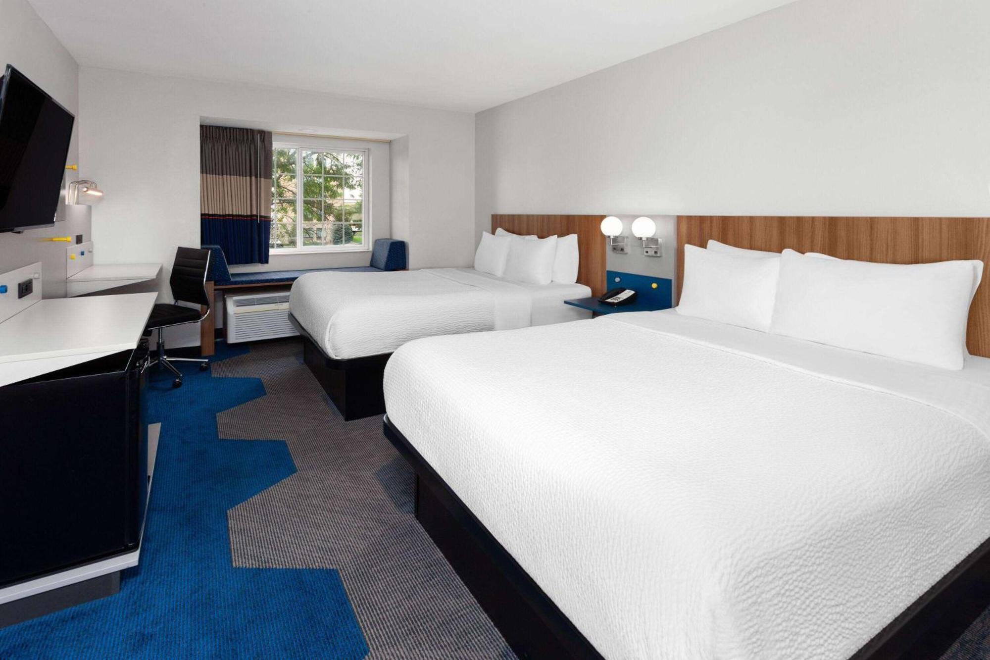 Microtel Inn By Wyndham Janesville Eksteriør bilde