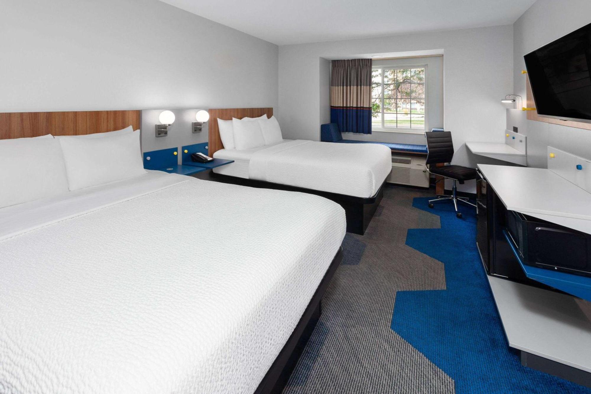 Microtel Inn By Wyndham Janesville Eksteriør bilde