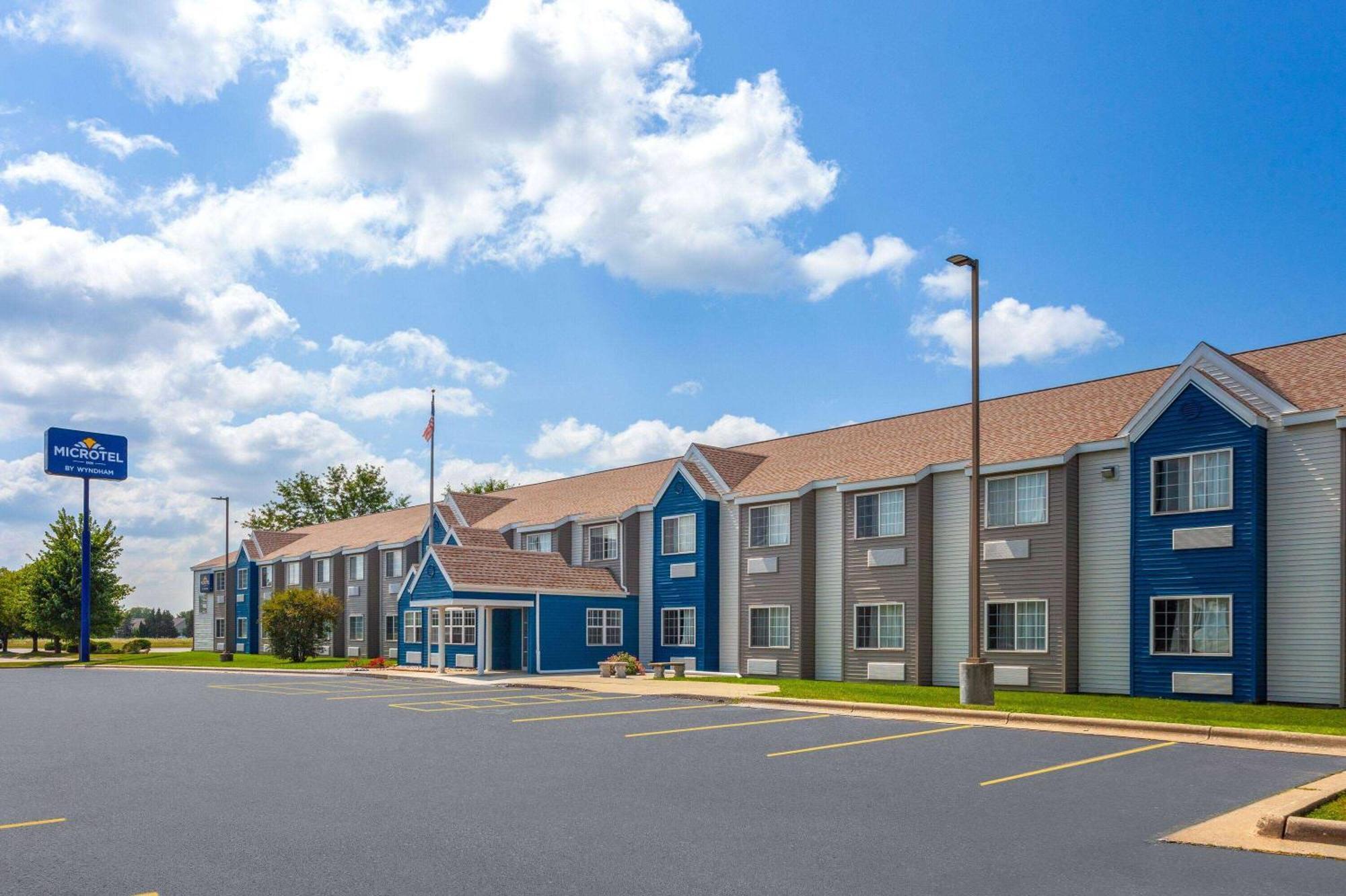 Microtel Inn By Wyndham Janesville Eksteriør bilde
