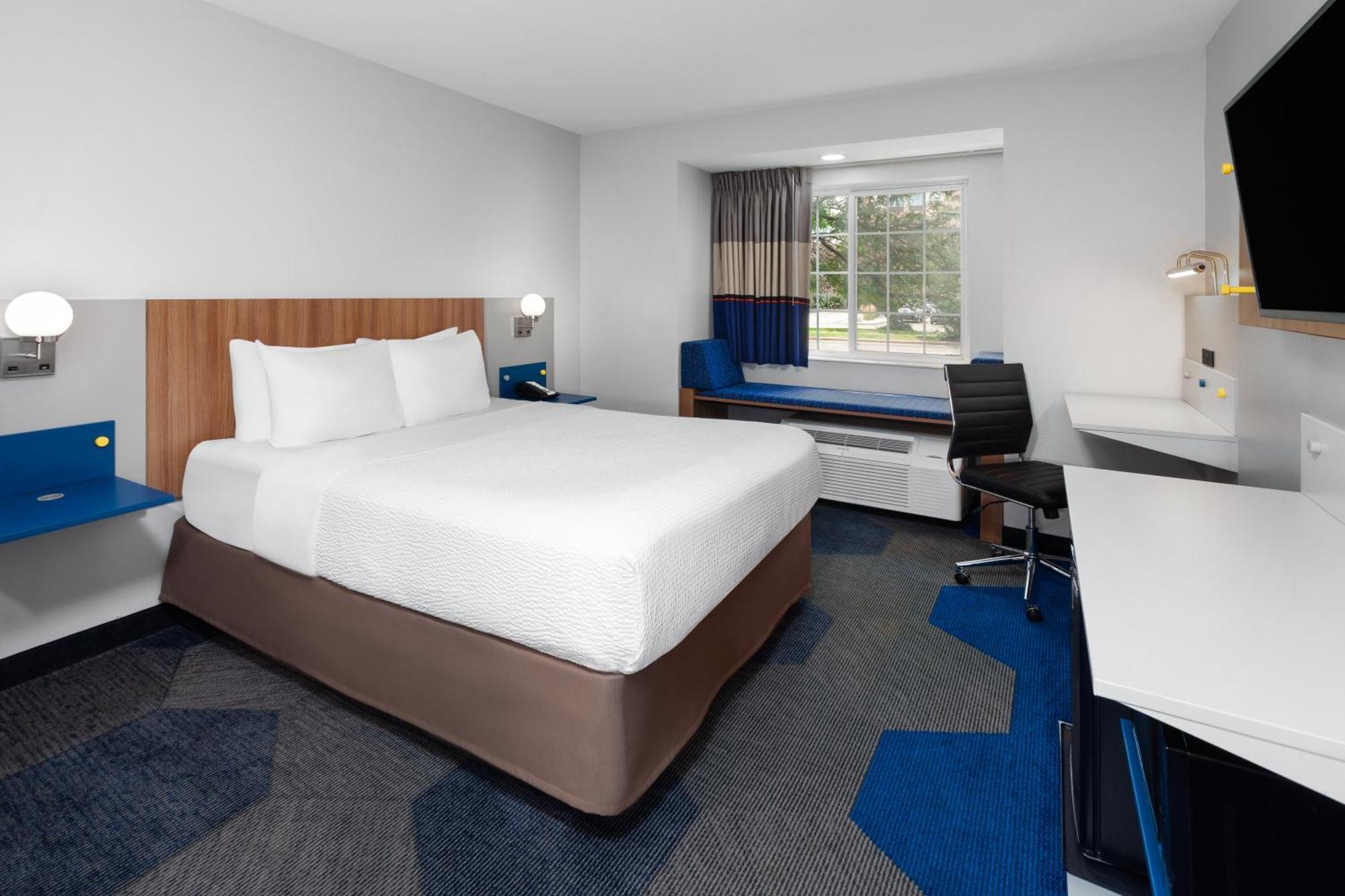 Microtel Inn By Wyndham Janesville Eksteriør bilde